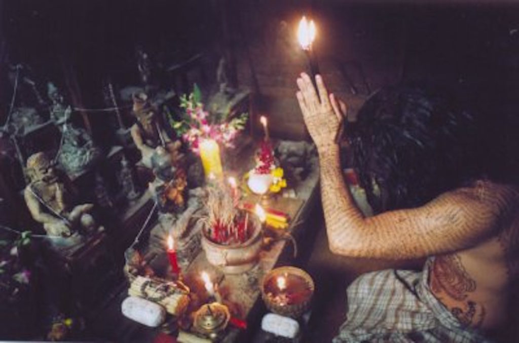 Thai-Khmer Ruesi Performing Occult Magick